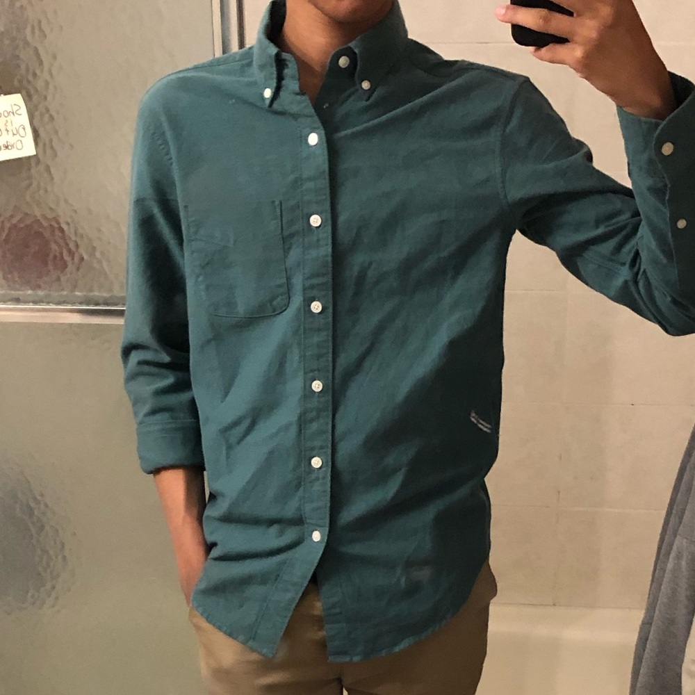 American Eagle XS Mint Green Button Down